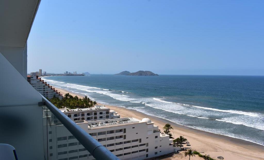 Peninsula Mazatlan Apartment Exterior photo